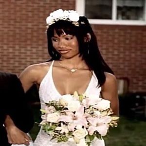 Meet your Posher, Joelle